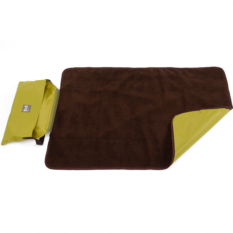 Tapis pour animaux de compagnie chaud imperméable portatif de stockage pliant